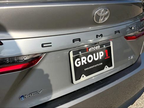Used 2025 Toyota Camry SE FWD image 30