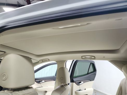 Used 2023 Buick Envision Avenir image 22