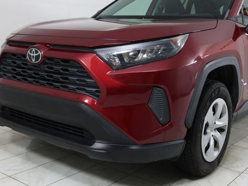 Used 2021 Toyota RAV4 LE FWD image 41
