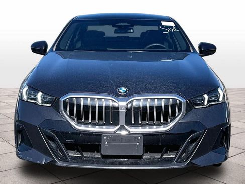 Used 2026 BMW 530i RWD image 2