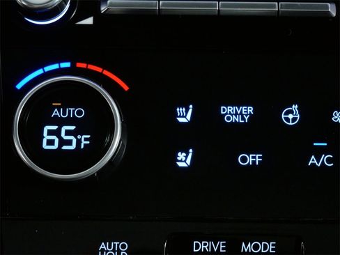 Used 2025 Hyundai Santa Fe Limited image 25