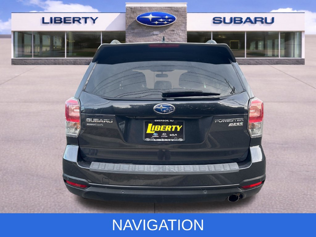 Used 2017 Subaru Forester 2.5i Touring AWD/4WD image 4