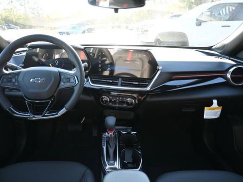 New 2026 Chevrolet Trax RS w/ Sunroof Package image 12