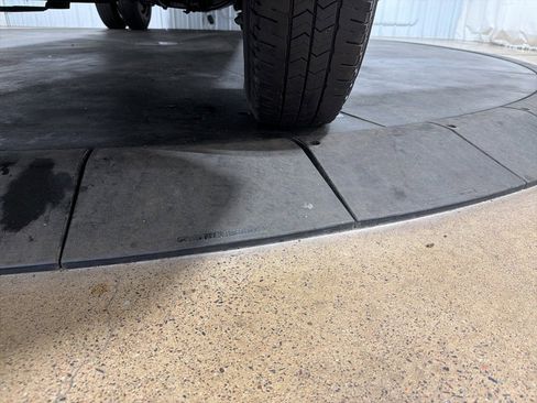 Certified 2024 Chevrolet Silverado 3500 LTZ w/ LTZ Convenience Package image 38