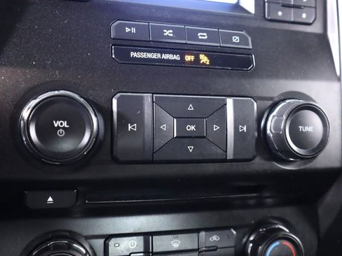 Used 2018 Ford F150 XLT RWD image 25