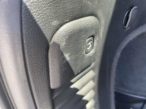Used 2019 Jeep Grand Cherokee Limited AWD/4WD image 12