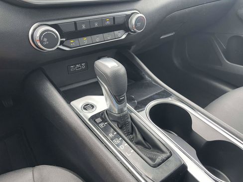Used 2024 Nissan Altima 2.5 SV FWD image 30