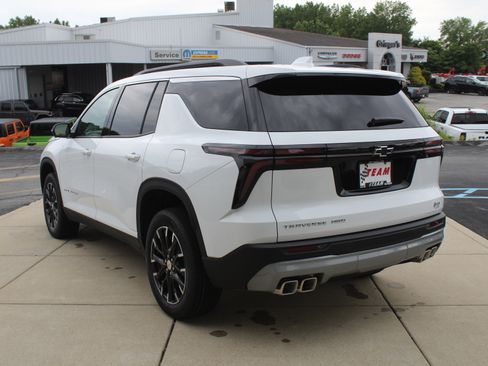 New 2026 Chevrolet Traverse LT w/ Sun and Wheel Package AWD/4WD image 5