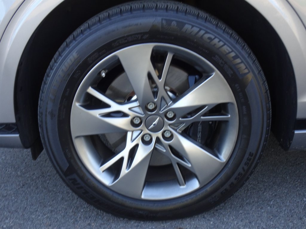 Used 2022 Genesis GV70 3.5T Sport w/ Cargo Package AWD/4WD image 31