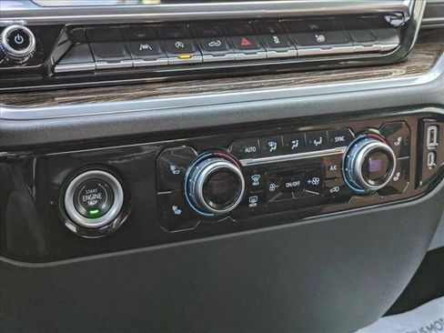 Used 2022 GMC Sierra 1500 Elevation image 14