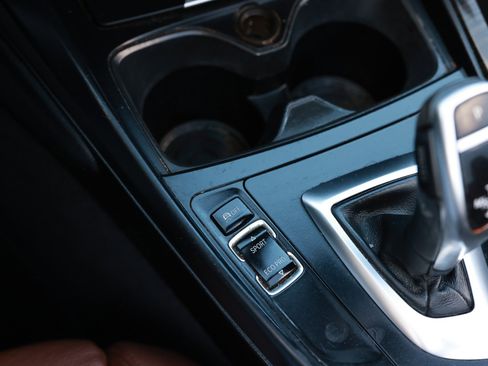 Used 2015 BMW M235i Convertible image 41