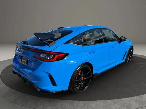 Used 2025 Honda Civic Type R image 9