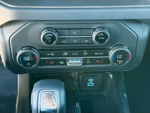 New 2025 Ford Bronco Big Bend image 23