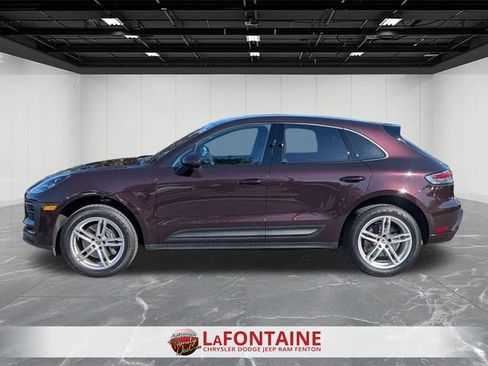 Used 2024 Porsche Macan AWD/4WD image 2
