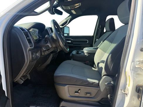 Used 2024 RAM 2500 Big Horn image 9