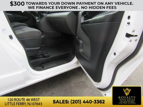 Used 2019 Nissan NV200 SV w/ Navigation Package image 40