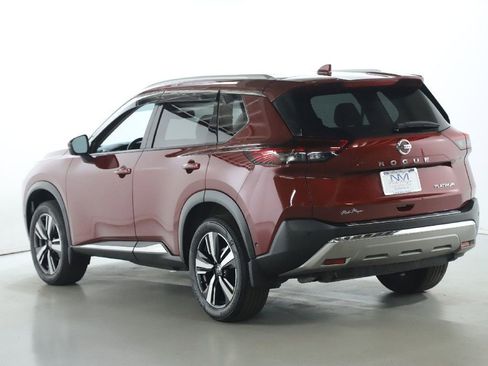Used 2021 Nissan Rogue Platinum image 41