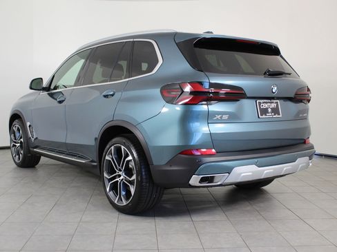 New 2026 BMW X5 xDrive40i image 3