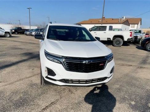 Used 2022 Chevrolet Equinox RS w/ LPO, Floor Liner Package image 4