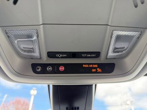 Used 2022 Chevrolet Blazer LT AWD/4WD image 30