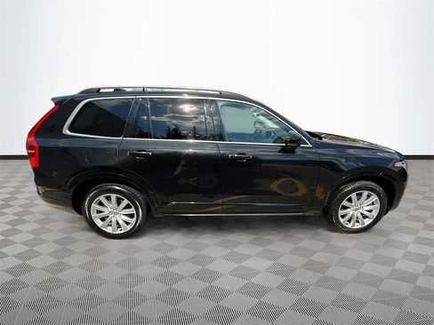 Used 2018 Volvo XC90 T6 Momentum w/ Momentum Plus Package image 9