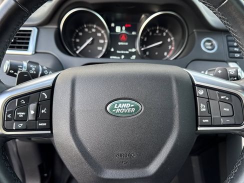 Used 2019 Land Rover Discovery Sport HSE image 22