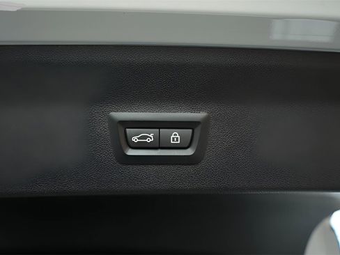 Used 2020 BMW X4 M40i w/ Executive Package image 19