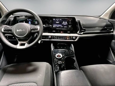 Used 2023 Kia Sportage LX AWD/4WD image 8
