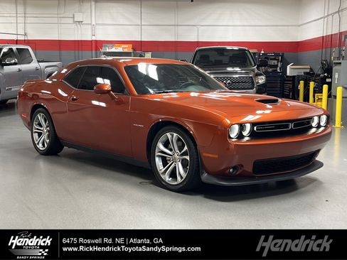 Used 2022 Dodge Challenger R/T image 1