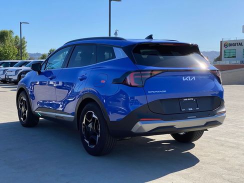 New 2026 Kia Sportage EX FWD image 6