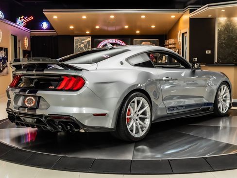 Used 2020 Ford Mustang Shelby GT500 w/ Technology Package RWD image 12