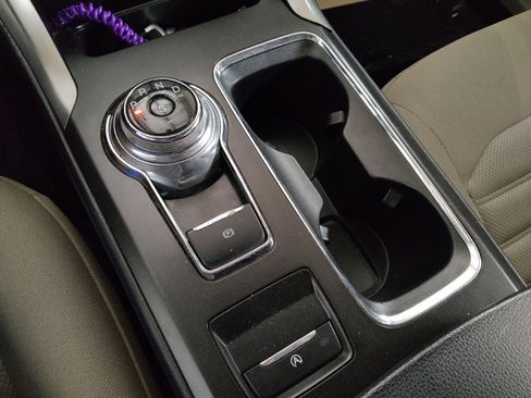 Used 2017 Ford Fusion SE w/ Fusion SE Technology Package image 26