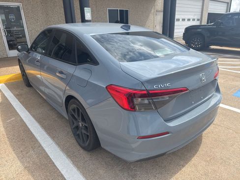 Used 2024 Honda Civic Sport image 5