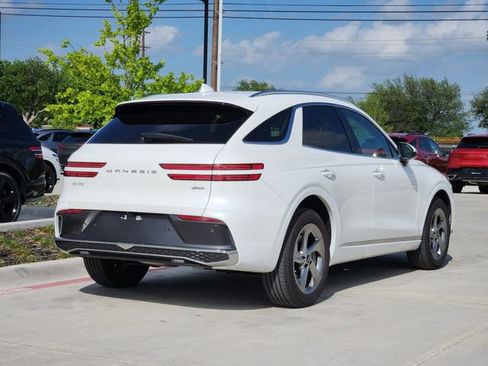 Used 2026 Genesis GV70 2.5T AWD/4WD image 3