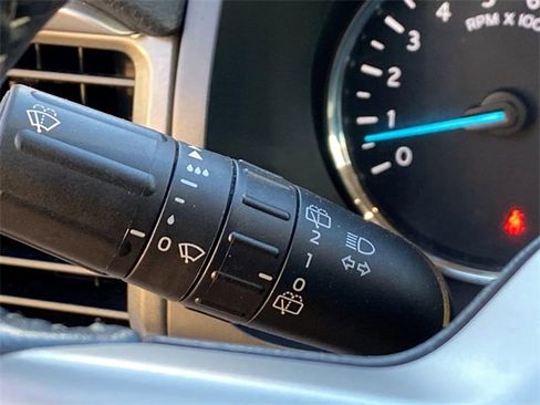 Used 2024 Ford Expedition XLT image 22