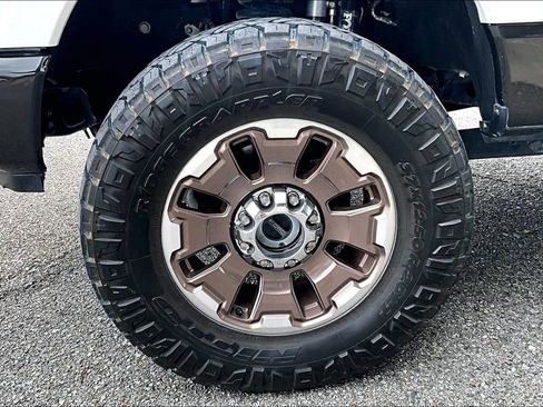 Certified 2024 Ford F250 King Ranch w/ FX4 Off-Road Package AWD/4WD image 7