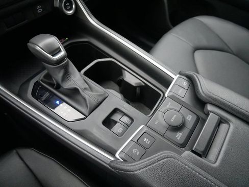 Used 2024 Toyota Grand Highlander AWD image 25