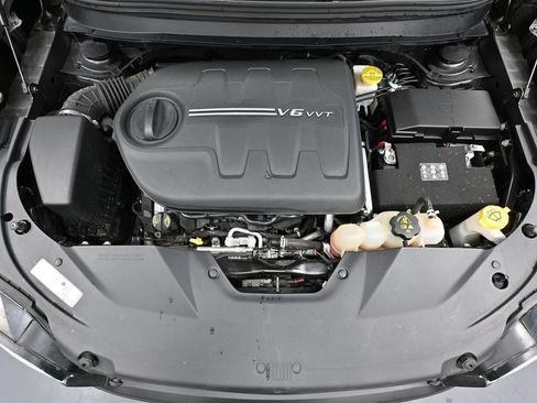 Used 2022 Jeep Cherokee Trailhawk AWD/4WD image 47