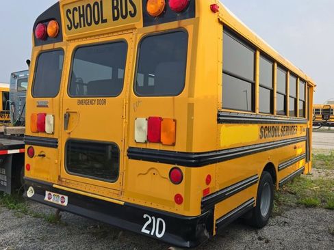 Used 2010 Chevrolet Express 3500 Extended w/ School Bus Package image 3