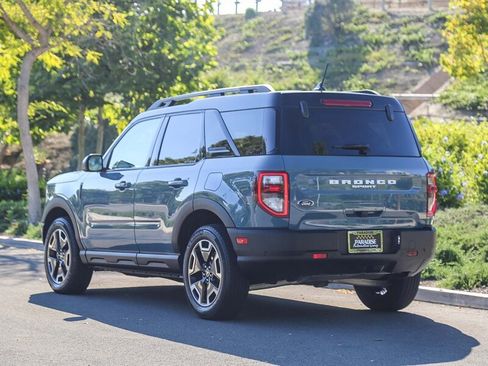 Used 2023 Ford Bronco Sport Outer Banks w/ Tech Package AWD/4WD image 4