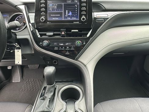 Used 2023 Toyota Camry LE image 21