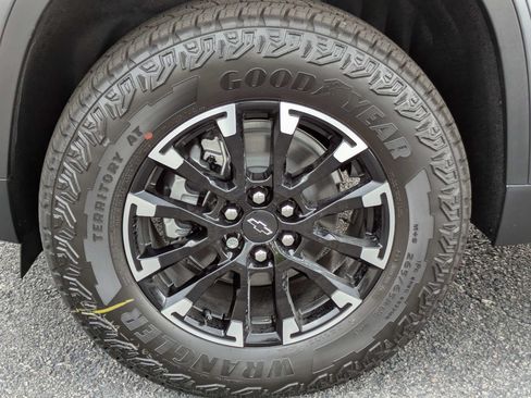 New 2026 Chevrolet Traverse Z71 w/ Driver Confidence Package AWD/4WD image 35