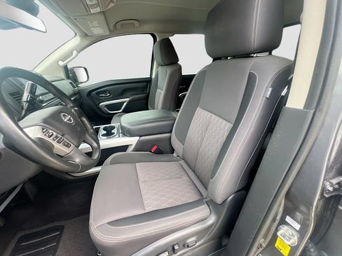 Used 2024 Nissan Titan SV w/ SV Convenience Package AWD/4WD image 20