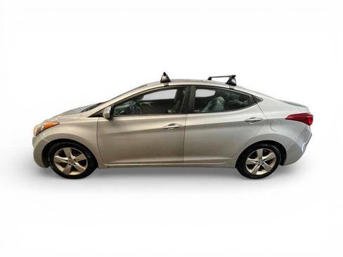 Used 2011 Hyundai Elantra GLS w/ Preferred Equipment Pkg 3 image 2