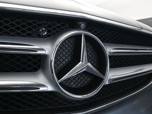 Used 2019 Mercedes-Benz E 300 image 48