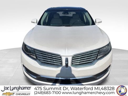Used 2016 Lincoln MKX Reserve w/ Luxury Package FWD image 9