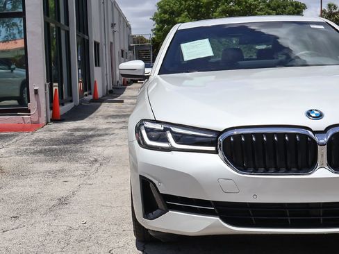 Used 2023 BMW 530e w/ Convenience Package RWD image 12