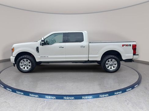 Used 2017 Ford F250 Platinum w/ Platinum Ultimate Package AWD/4WD image 9