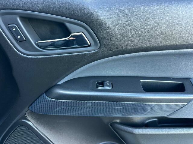 Used 2016 Chevrolet Colorado Z71 AWD/4WD image 20