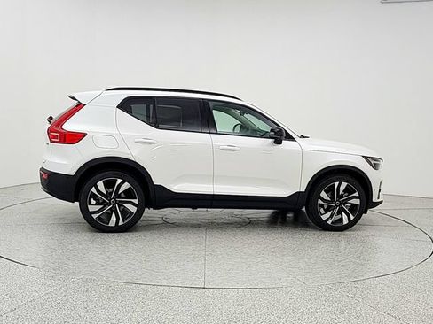 New 2026 Volvo XC60 B5 Ultra w/ Climate Package AWD/4WD image 4